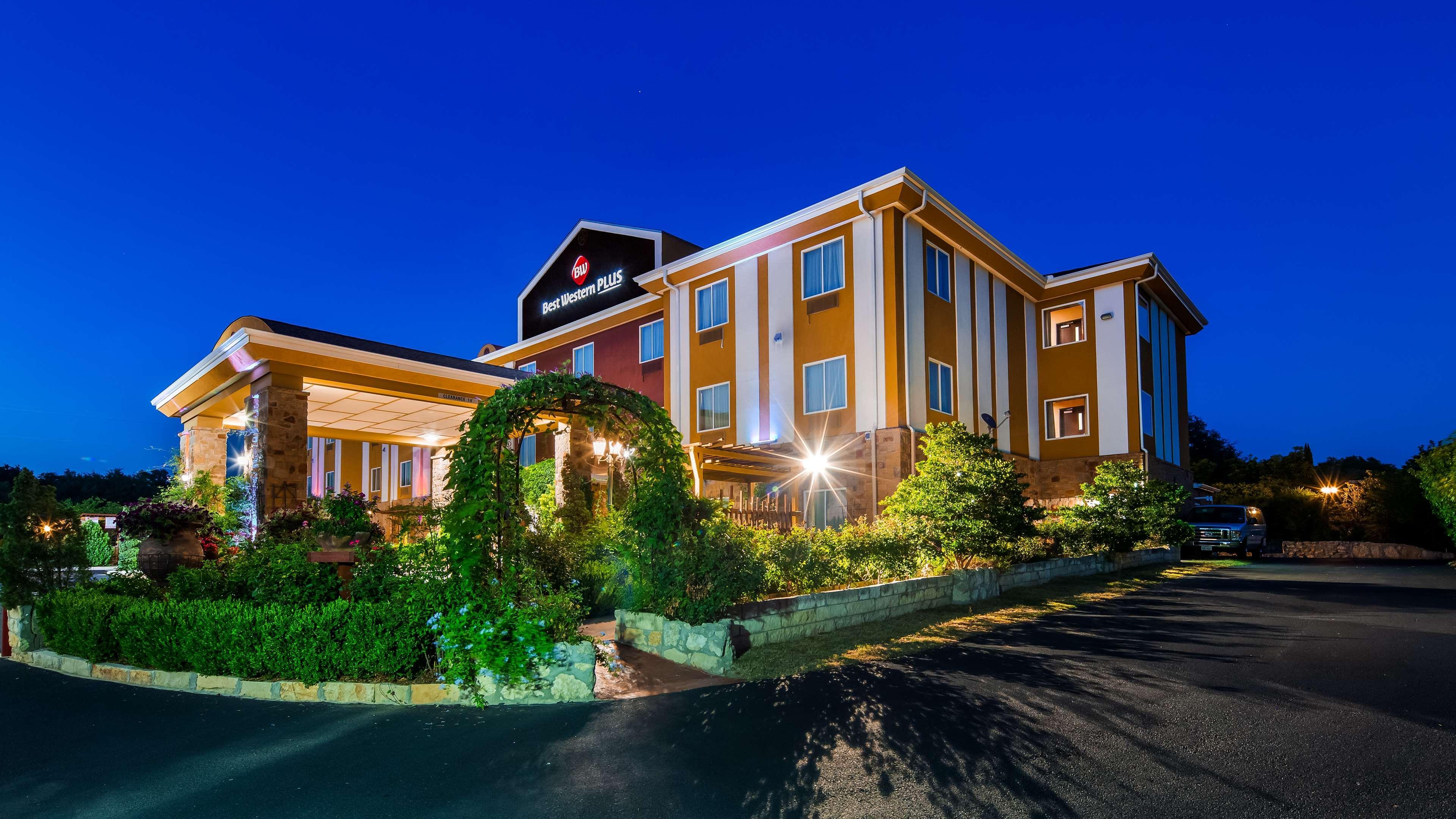 Blanco River Hotel Buitenkant foto